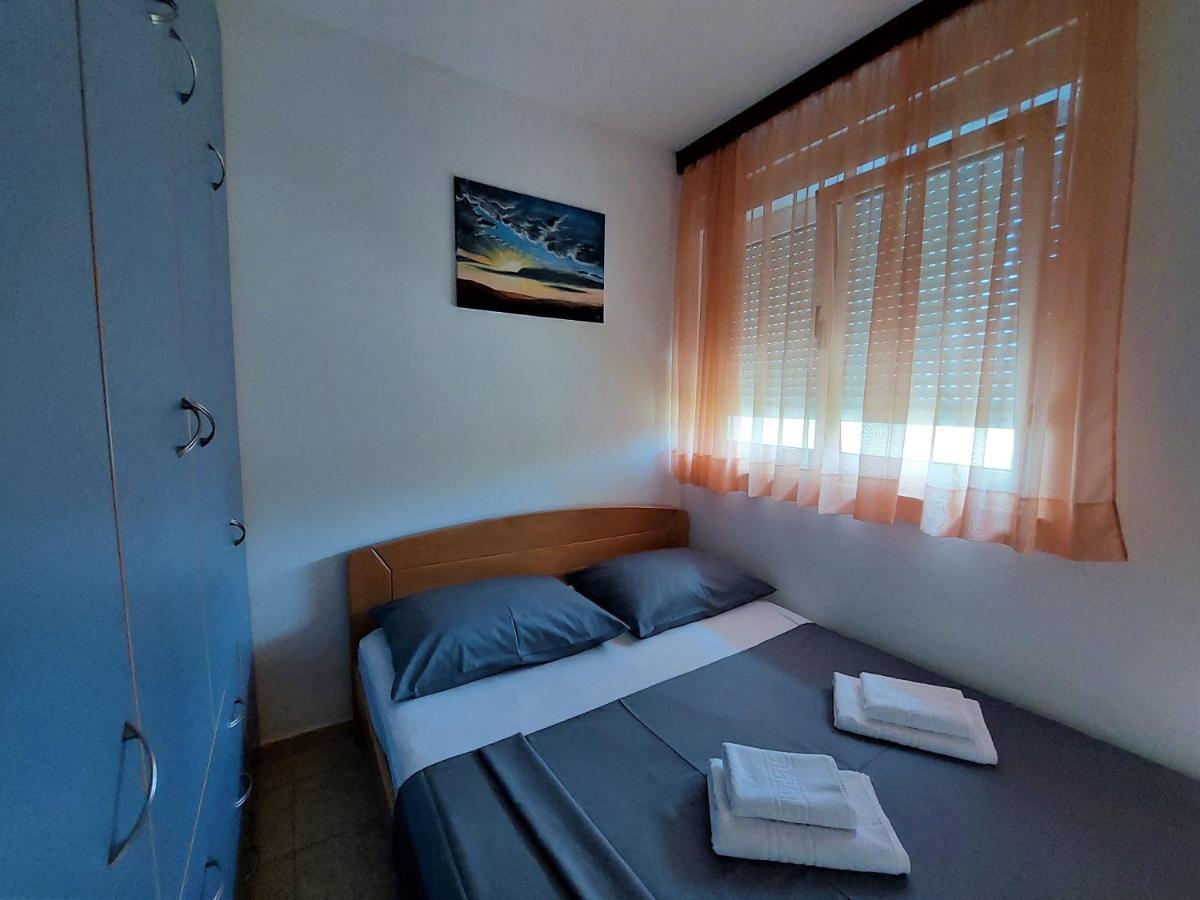 Luna Apartament *