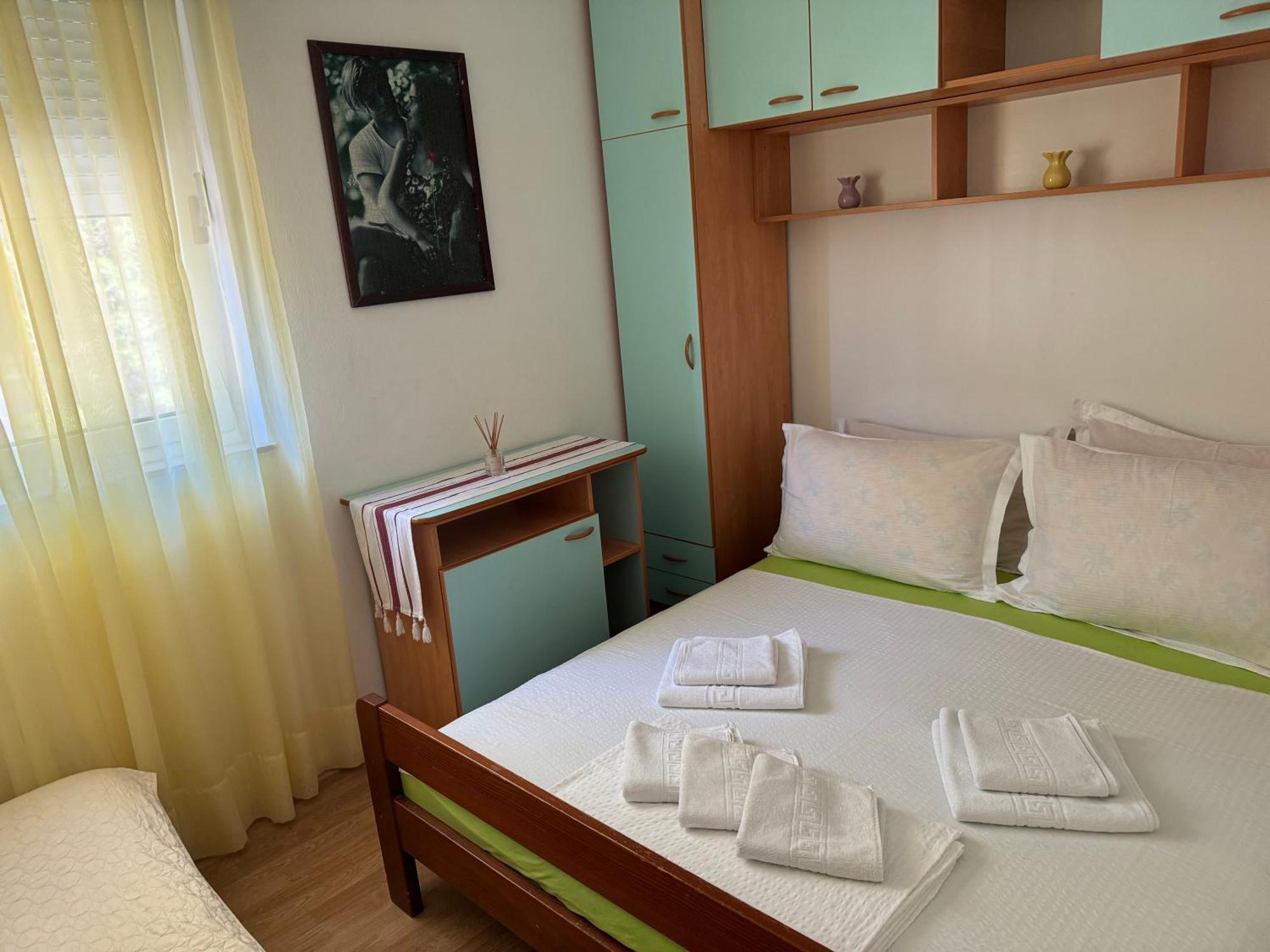Luna Apartment *